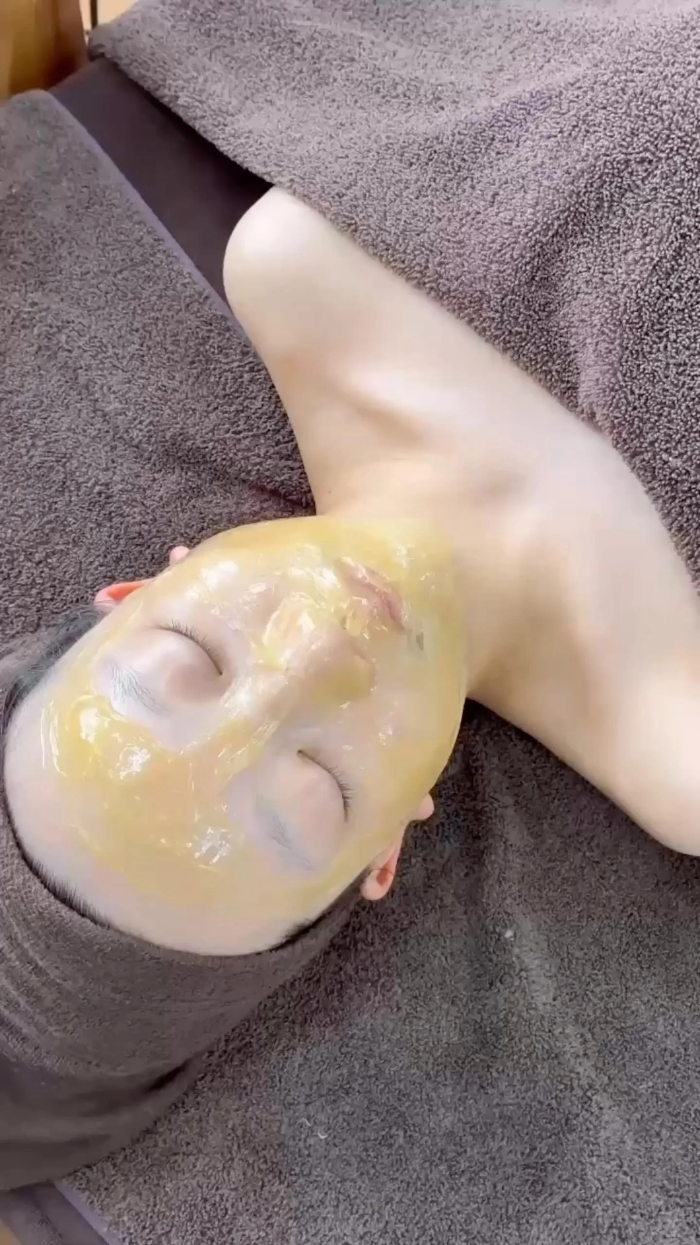 ＼ファンデーションに頼らない素肌のススメ／